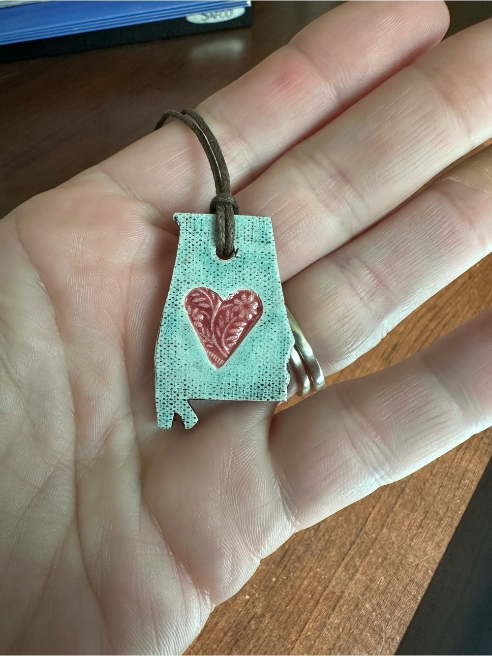 Handmade Alabama state outline clay pendant necklace 18.5”